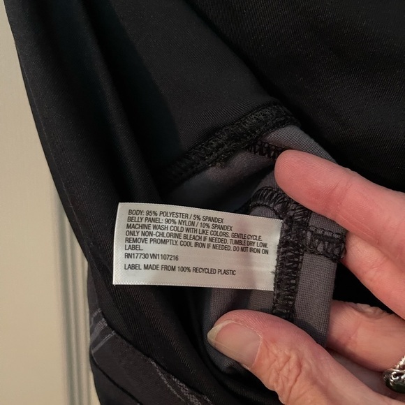 Isabel Maternity by Ingrid & Isabel black plaid leggings NWT - Picture 7 of 10